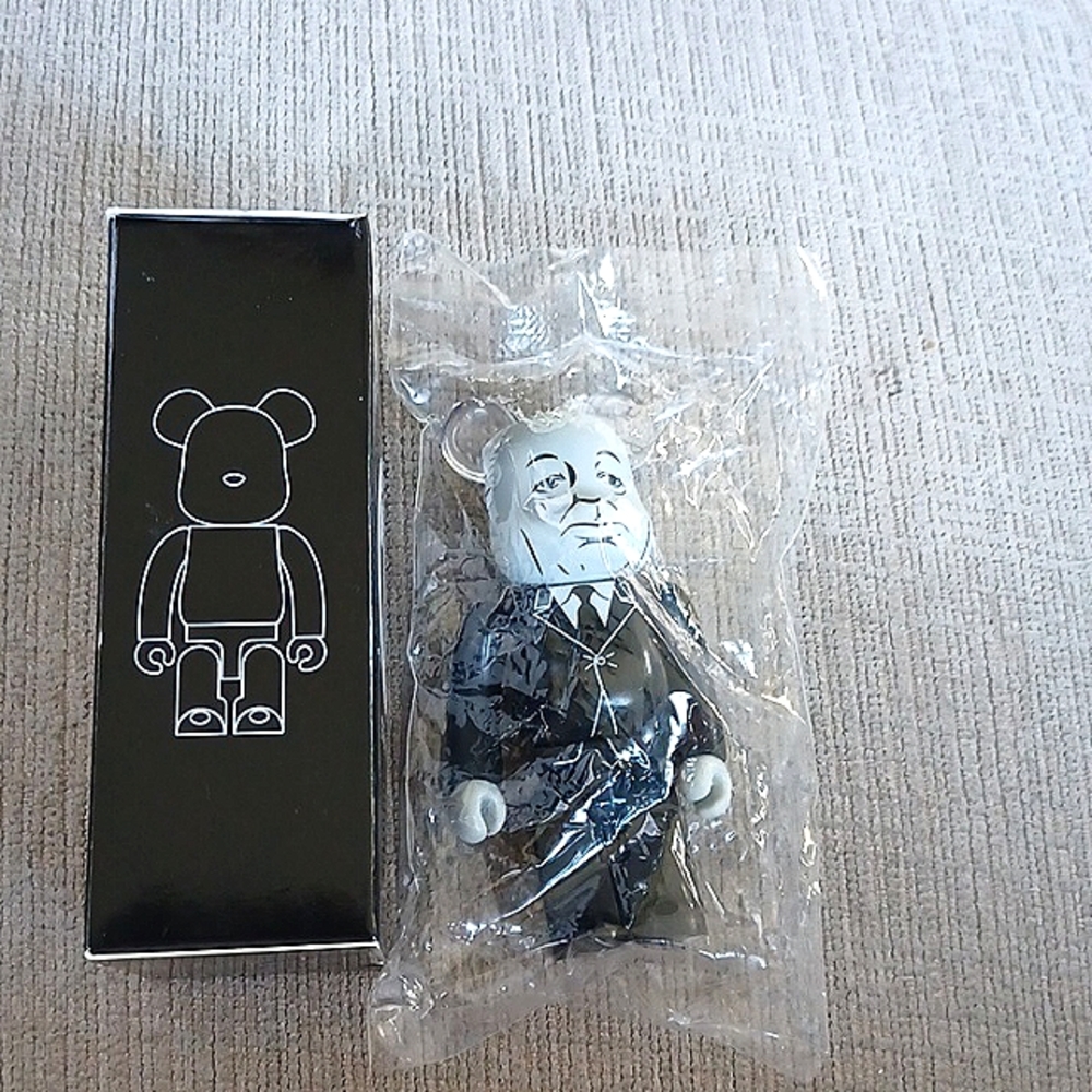 Alfred Hitchcock Bear Brick and Clear Bear Brick Keychain